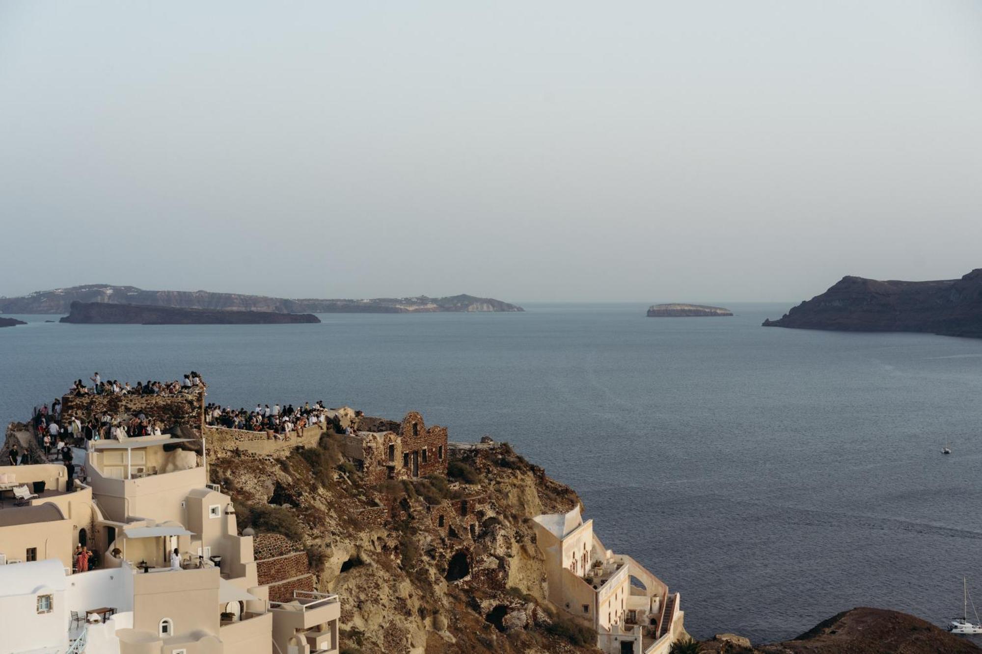 Nano * Oia